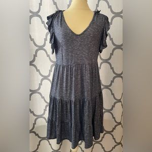 🤍this babydoll dress has the denim look and adorable ruffle at the shoulder 🤍